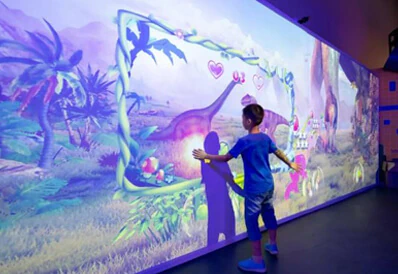 Applied to multi-touch and large-screen interaction